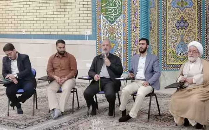 ایجاد تحول در خدمت به مردم نیازمند ریل گذاری جدید است ایجاد تحول در خدمت به مردم نیازمند ریل گذاری جدید است